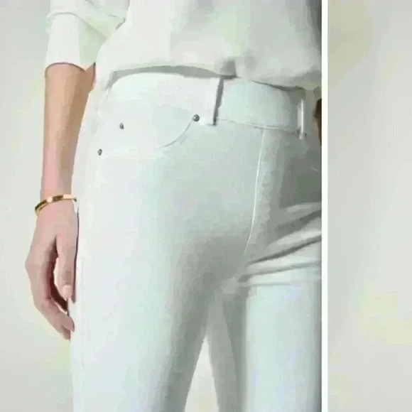 NWT Spanx Flare Jeans 1X Petite - White, High-Rise, Tummy Shaping, Stretch Denim - Picture 1 of 4